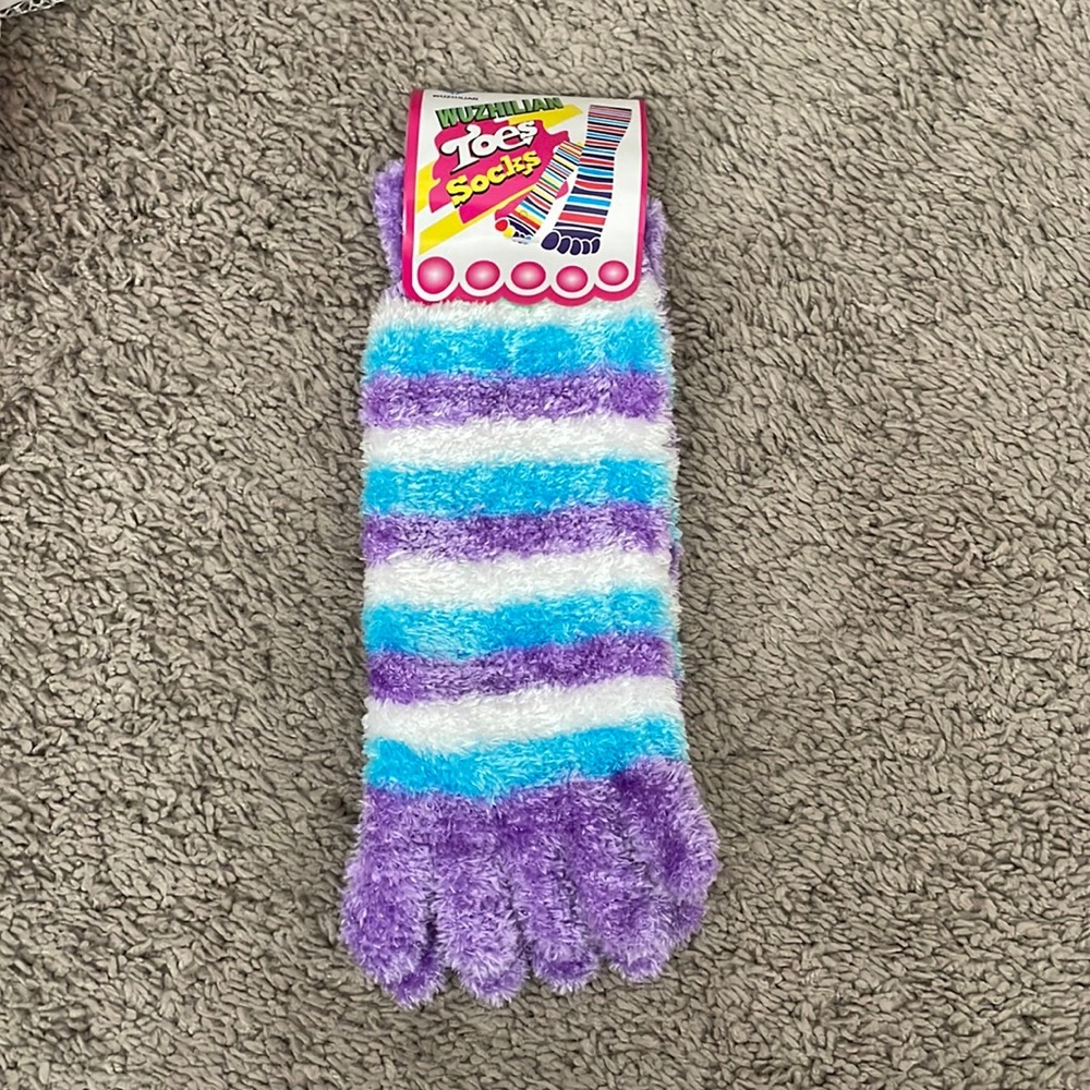 Toe socks!